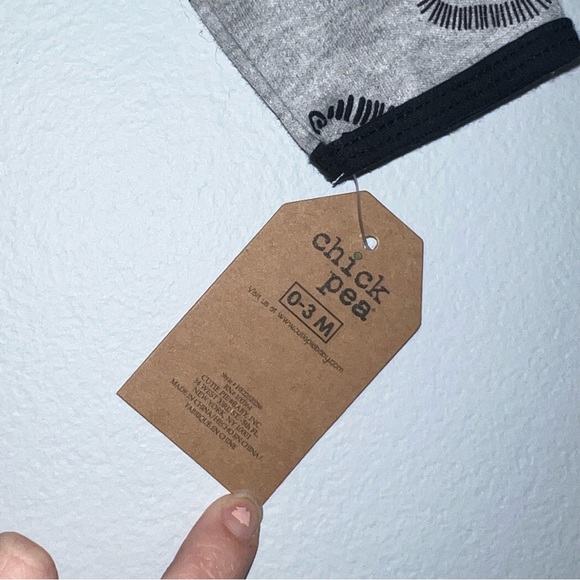 &Chick pea safari animals zoo bodysuit long sleeve gender neutral 0-3 months bab - Picture 3 of 5